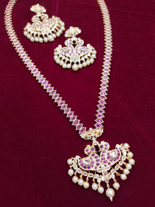 Premium quality long chain set in swan design