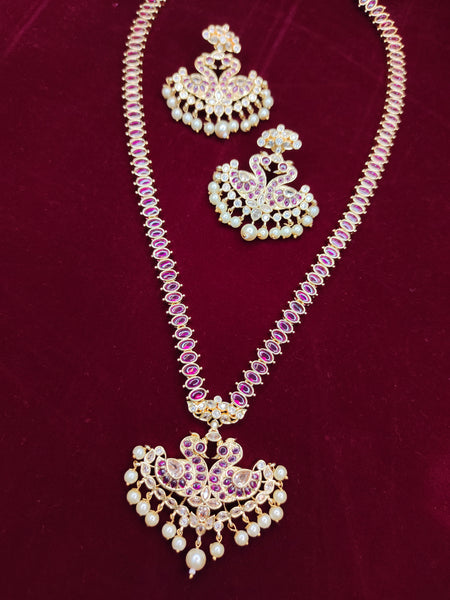 Premium quality long chain set in swan design